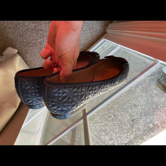 Tory Burch Quilted Marion Flats - Sophisticated Quiet Luxury - Gently worn. - Picture 11 of 11